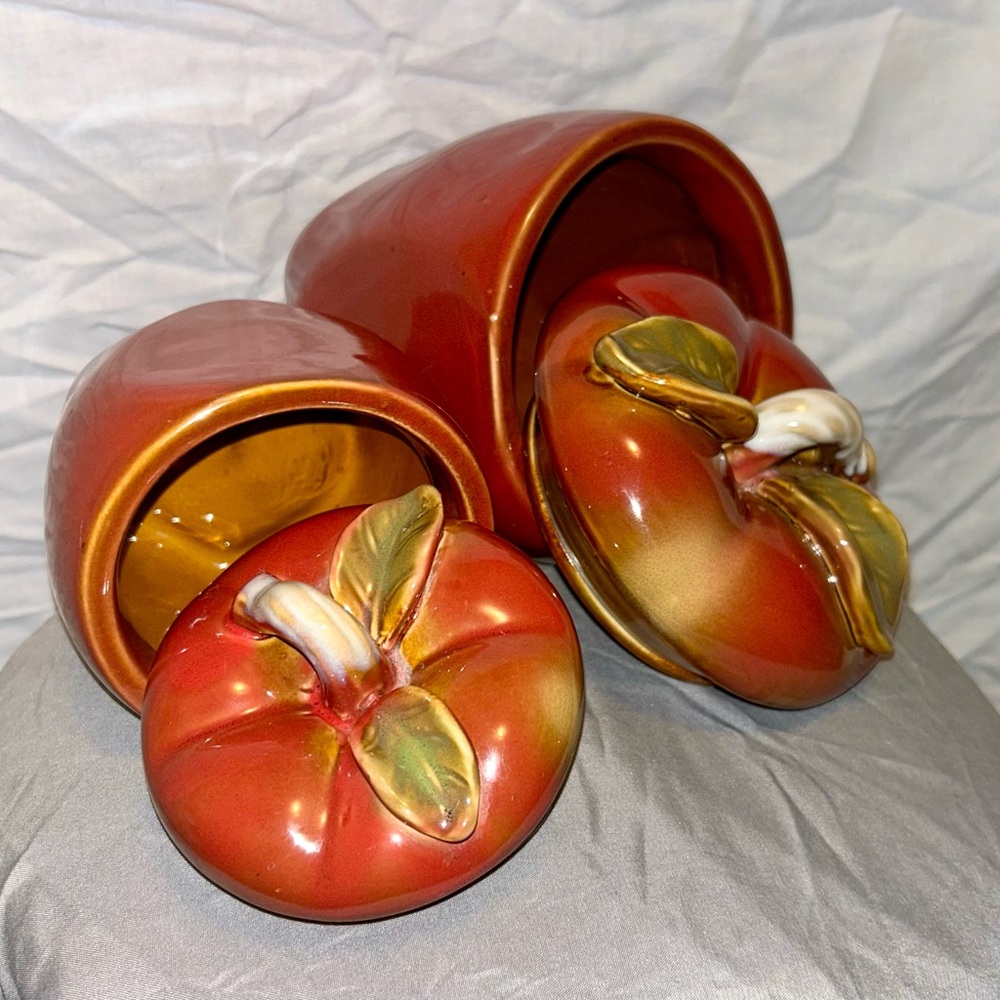 ❤️ 2  Set Vintage Ceramic APPLE Kitchen Canister/Jar Container